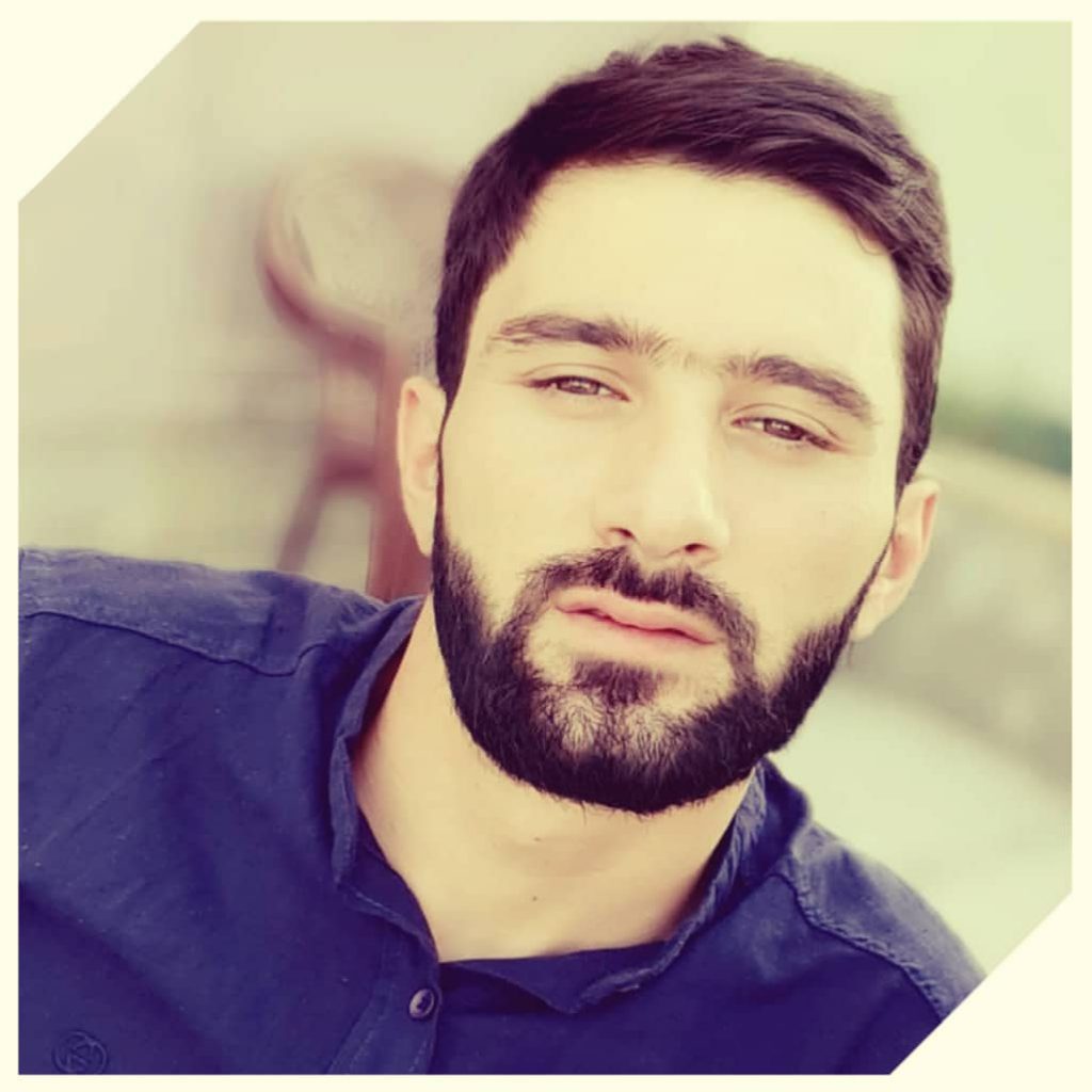 دانلود آهنگ وضعیتیم اعلا حالیم بمبادی ایلکین چرکزوغلی دانلود آهنگ وضعیتیم اعلا حالیم بمبادی ایلکین چرکزوغلی