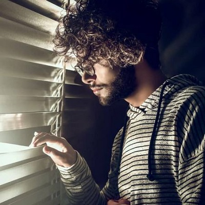 دانلود آهنگ دیدنش حال مرا یک جور دیگر میکند دانلود آهنگ دیدنش حال مرا یک جور دیگر میکند