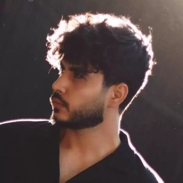 دانلود آهنگ گمم کن تو بغلت که نیاد اشک از چشم دانلود آهنگ گمم کن تو بغلت که نیاد اشک از چشم