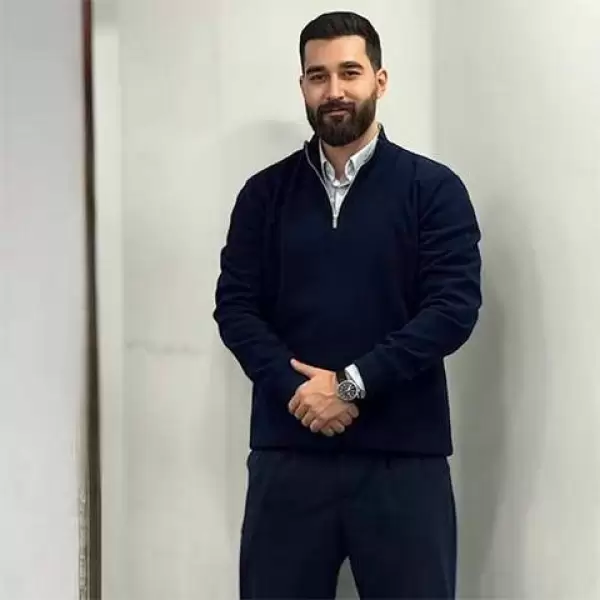 دانلود آهنگ من هنوزم سر تو بی جنبم