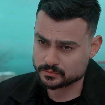 دانلود آهنگ روح الله کرمی نقش اول زندگیم فقط تونی