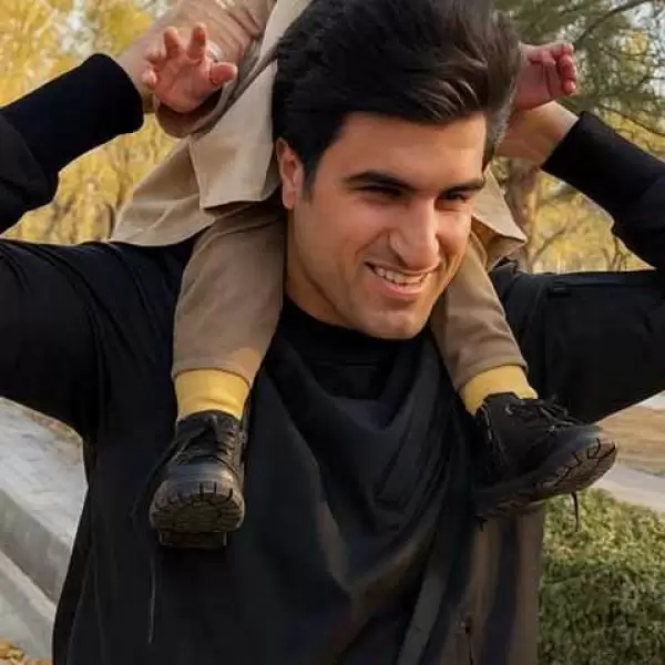 دانلود آهنگ شبای عاشقی سحر نمیشه