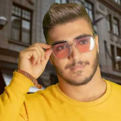 دانلود آهنگ آرمین برمایه اتاقم تاریکه غمیلم فراوان