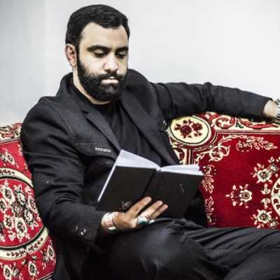 دانلود مداحی گریه میکنم برات گریه زیاد کی میگه گریه به مردا نمیاد